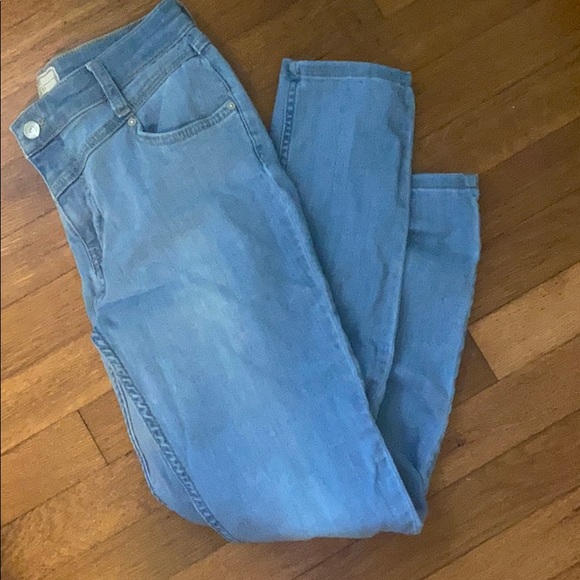 free people light wash jeans like new! - Picture 2 of 6